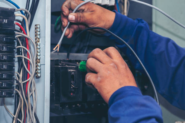 Best Emergency Electrical Repair  in Mcleansboro, IL